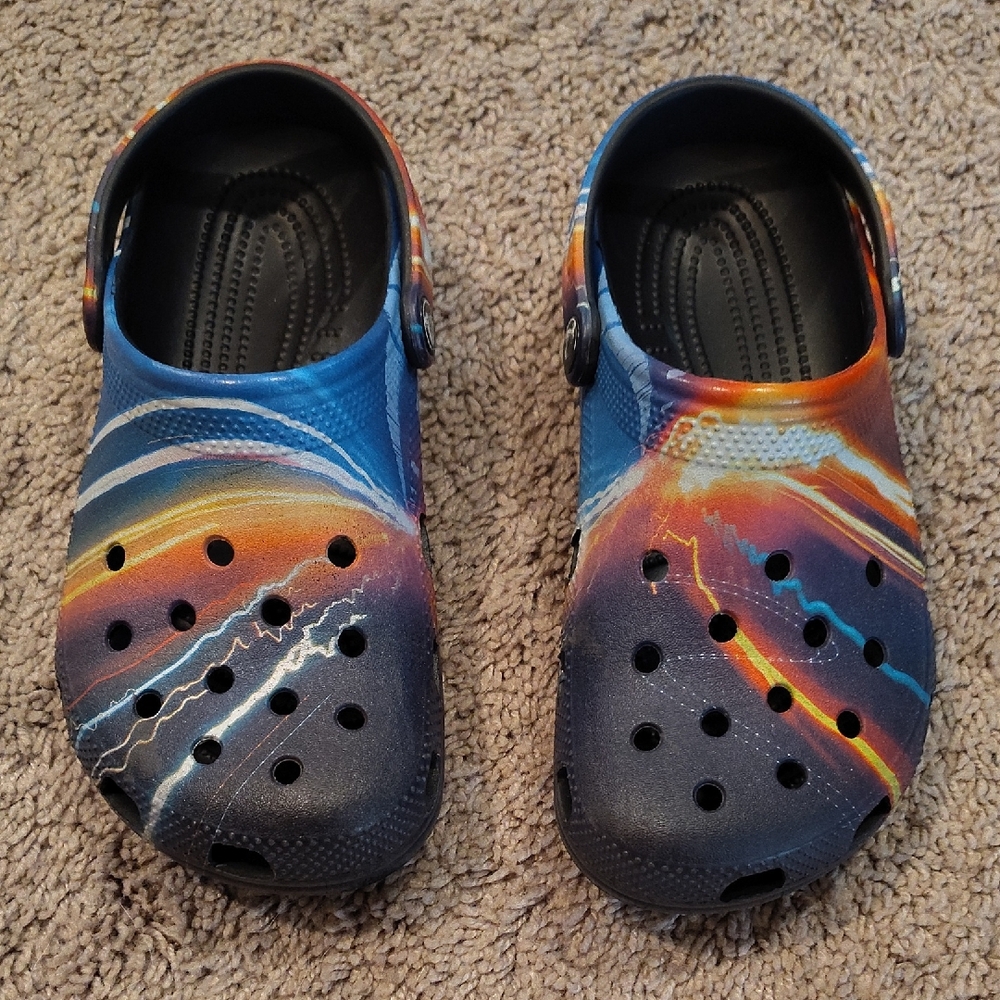 Crocs Kids Small Adult J5 Women7
